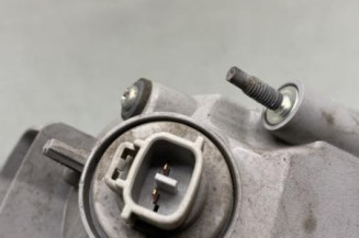 Anti brouillard arriere gauche TOYOTA YARIS 2