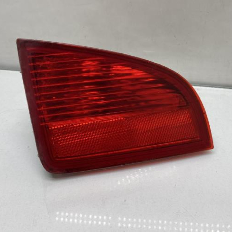 Anti brouillard arriere gauche TOYOTA YARIS 2 Photo n°5