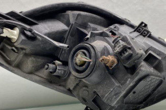 Optique avant principal gauche (feux)(phare) TOYOTA YARIS 2
