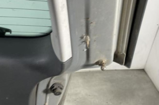 Malle/Hayon arriere OPEL ZAFIRA B