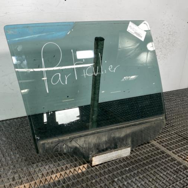 Vitre arriere droit OPEL ZAFIRA B Photo n°3