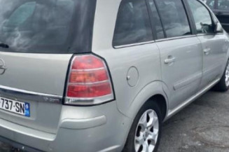 Vitre arriere droit OPEL ZAFIRA B