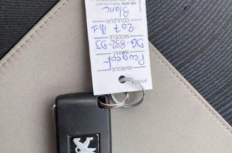 Interrupteur de leve vitre avant gauche PEUGEOT 207