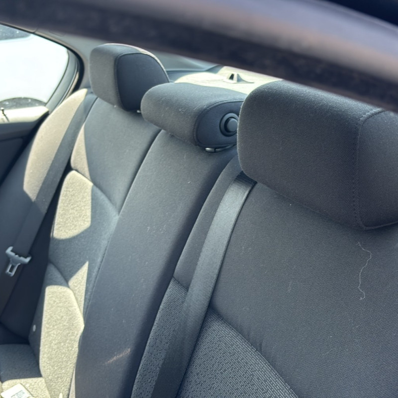 BMW SERIE 3 E90 PHASE 1 318d 2.0D - 16V TURBO Photo n°13