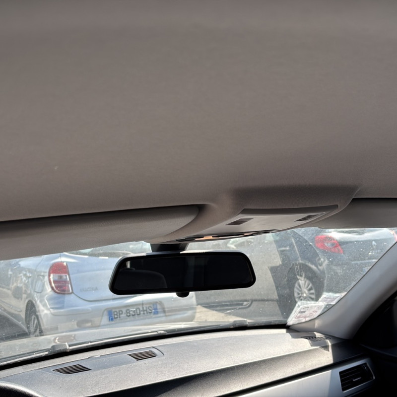 BMW SERIE 3 E90 PHASE 1 318d 2.0D - 16V TURBO Photo n°15