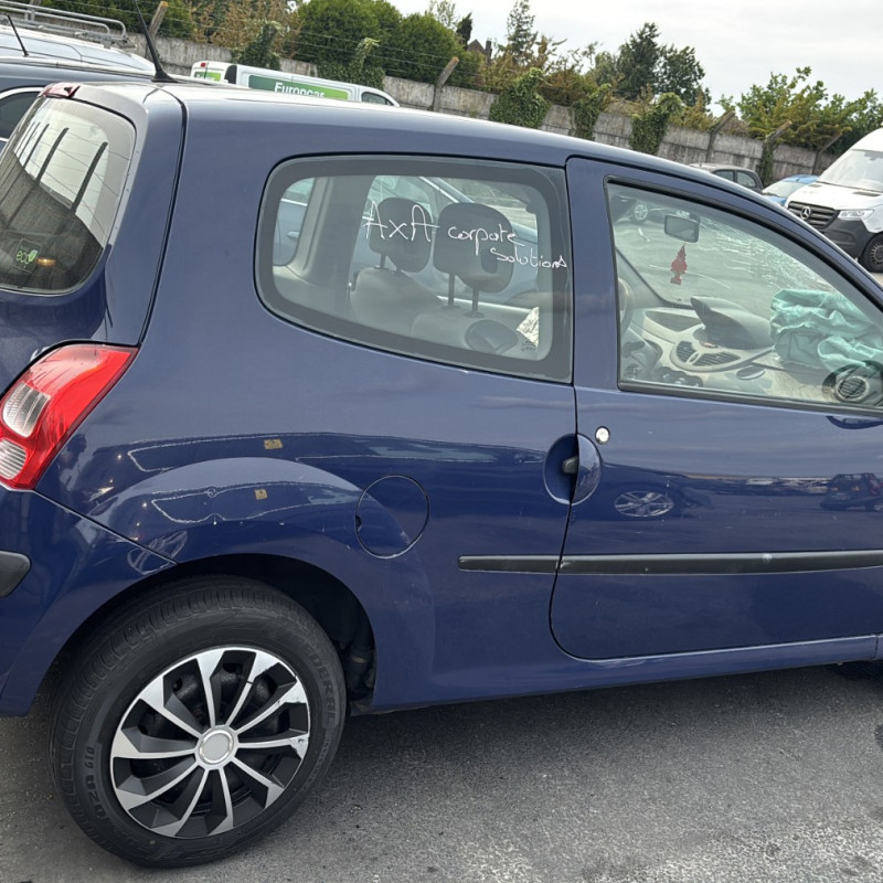 RENAULT TWINGO 2 PHASE 1 1.2i - 16V Photo n°10