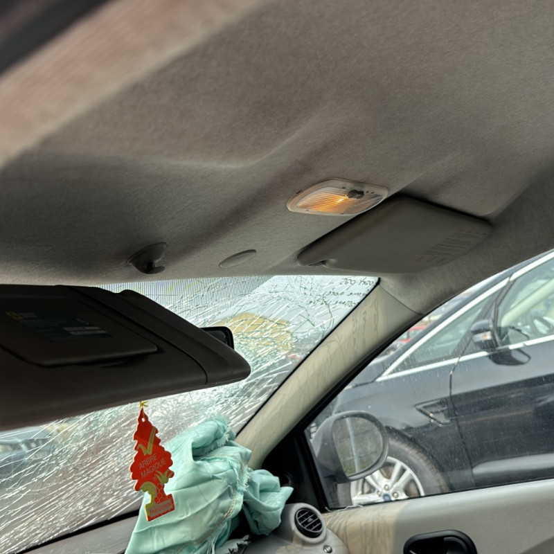 RENAULT TWINGO 2 PHASE 1 1.2i - 16V Photo n°14