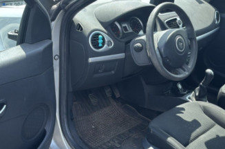 RENAULT CLIO 3 PHASE 2 1.5 DCI - 8V TURBO