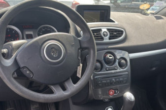 RENAULT CLIO 3 PHASE 2 1.5 DCI - 8V TURBO