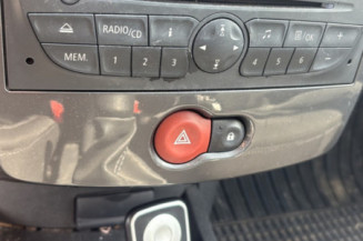 RENAULT CLIO 3 PHASE 2 1.5 DCI - 8V TURBO
