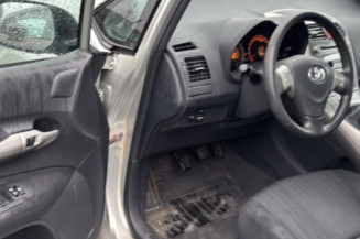 TOYOTA AURIS 1 PHASE 1 2.0 D4D - 16V TURBO
