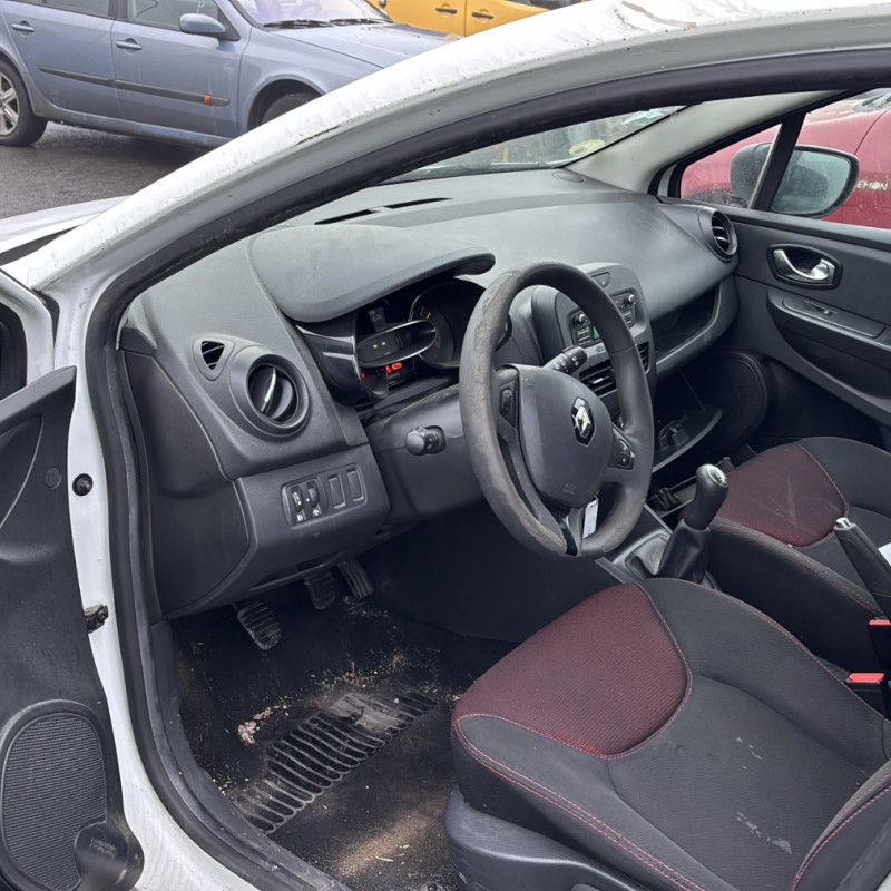 RENAULT CLIO 4 PHASE 1 1.5 DCI - 8V TURBO Photo n°9