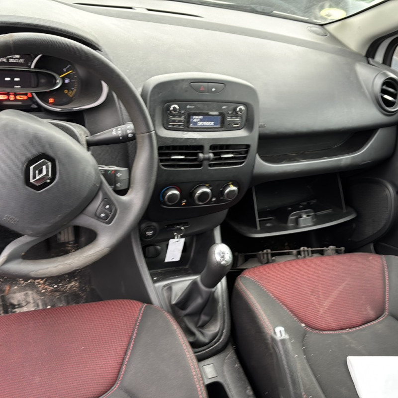 RENAULT CLIO 4 PHASE 1 1.5 DCI - 8V TURBO Photo n°12