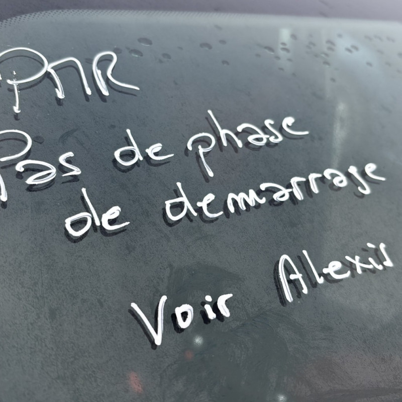 RENAULT CLIO 4 PHASE 1 1.5 DCI - 8V TURBO Photo n°23