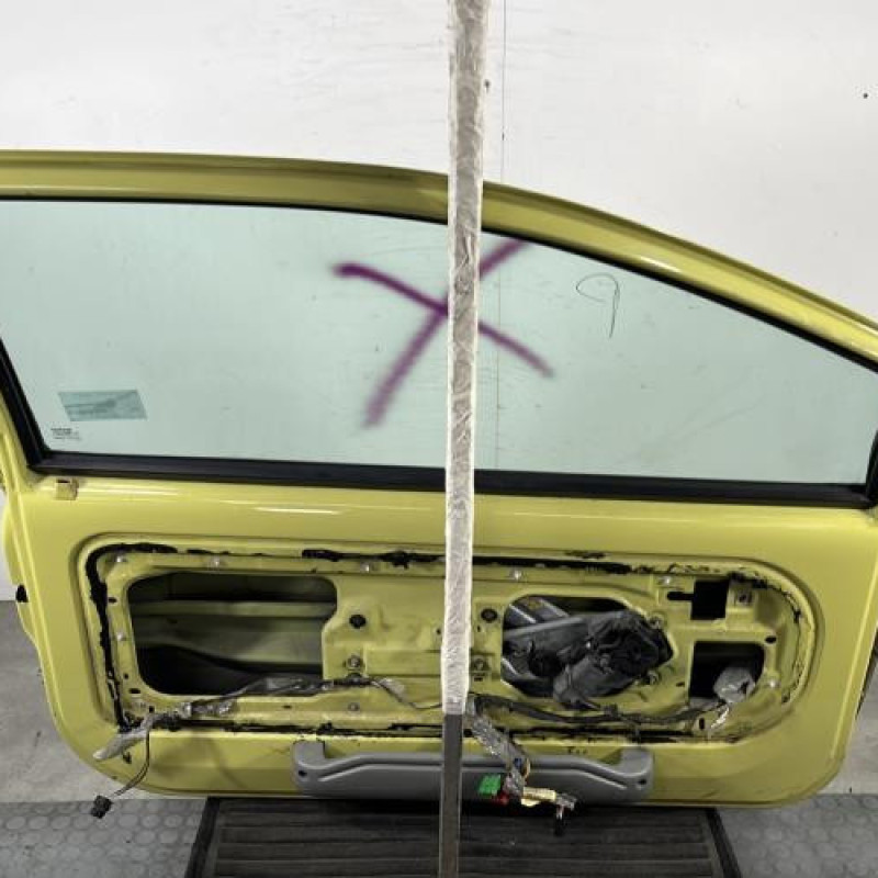 Porte avant gauche RENAULT TWINGO 1 Photo n°4