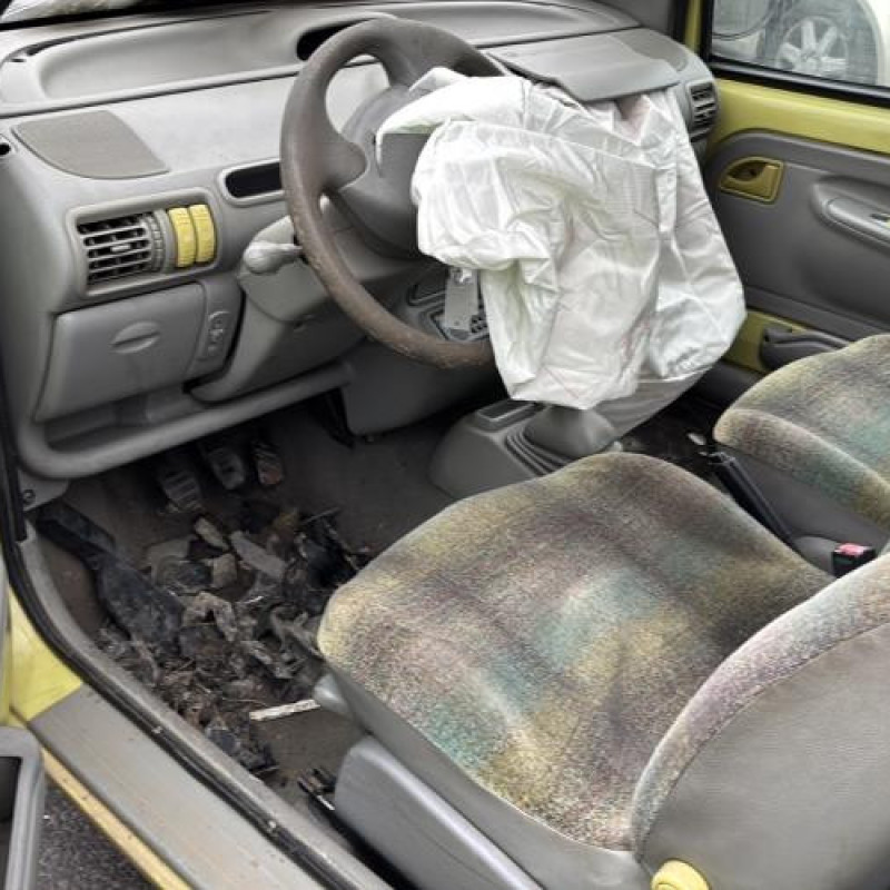 Porte avant gauche RENAULT TWINGO 1 Photo n°15