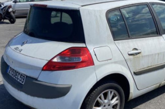 Pare choc avant RENAULT MEGANE 2