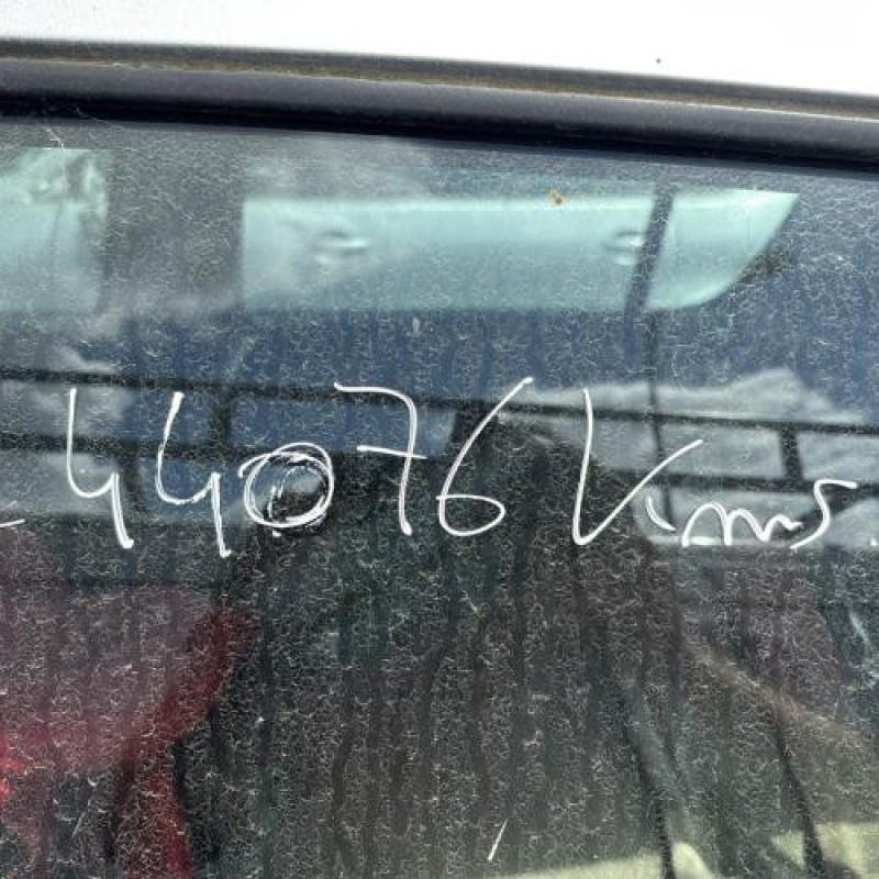 Pare boue arriere droit DACIA SANDERO 2 Photo n°17
