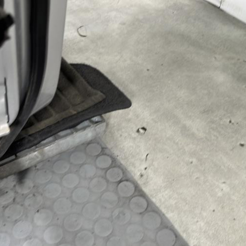 Porte avant droit PEUGEOT 308 1 Photo n°5