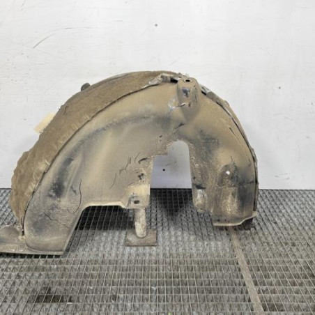 Pare boue arriere gauche PEUGEOT 208 1