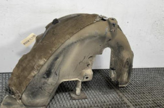 Pare boue arriere gauche PEUGEOT 208 1