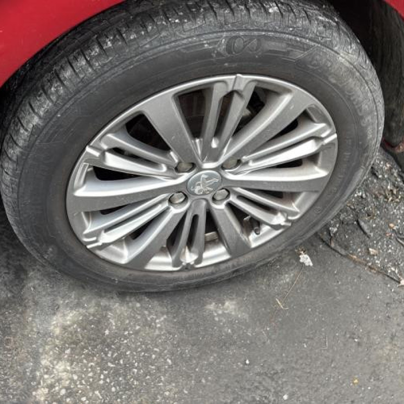 Pare boue arriere gauche PEUGEOT 208 1 Photo n°11