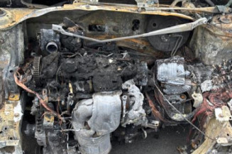 Pare boue arriere gauche PEUGEOT 208 1