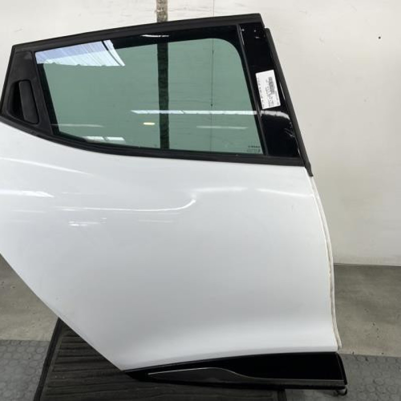Porte arriere droit RENAULT CLIO 4 Photo n°1