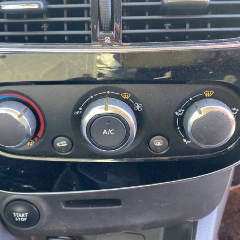Moteur essuie glace arriere RENAULT CLIO 4 Photo n°8