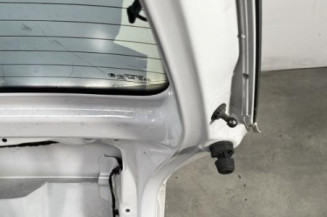 Malle/Hayon arriere SKODA FABIA 2