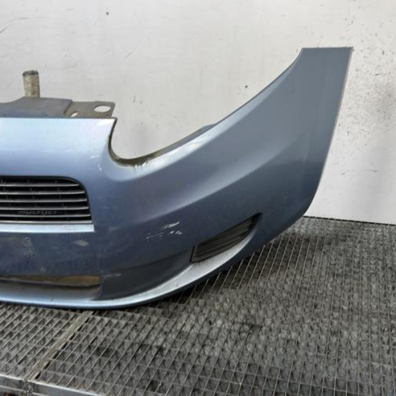 Pare choc avant FIAT GRANDE PUNTO Photo n°3