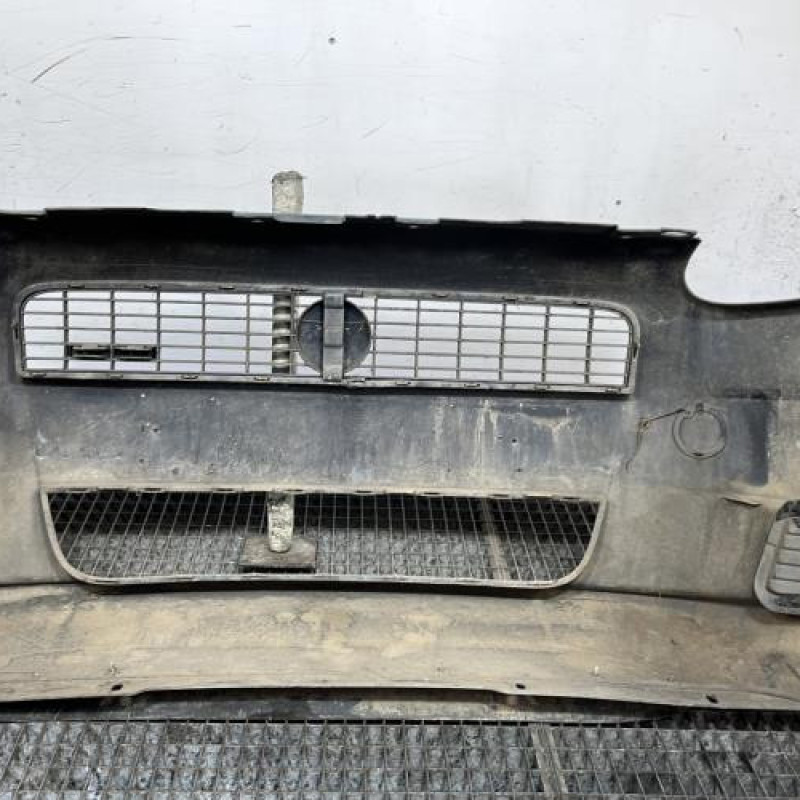 Pare choc avant FIAT GRANDE PUNTO Photo n°5