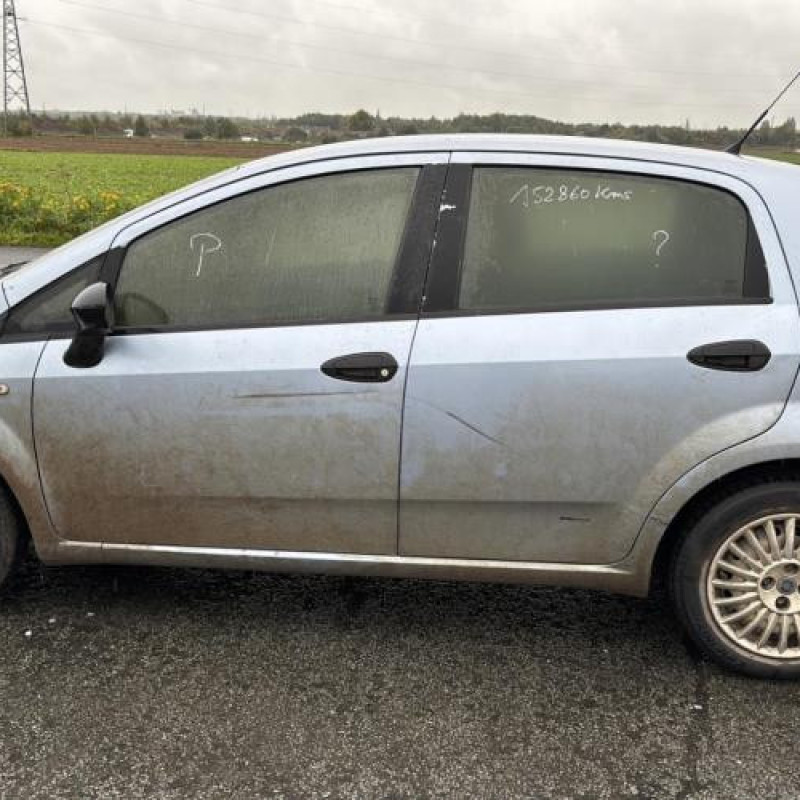 Porte avant gauche FIAT GRANDE PUNTO Photo n°13