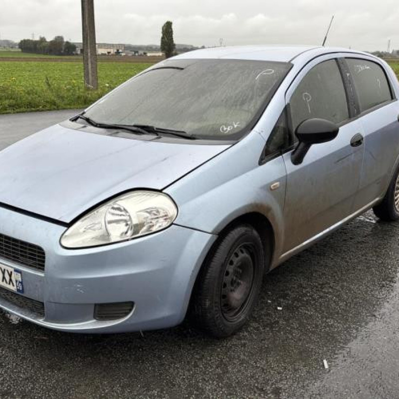 Porte avant gauche FIAT GRANDE PUNTO Photo n°15