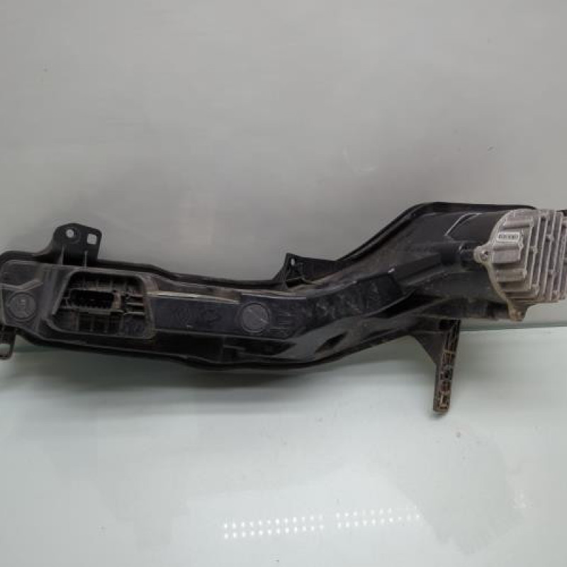Feu diurne avant droit RENAULT TALISMAN Photo n°8