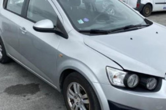 Bouton de coffre CHEVROLET AVEO 2