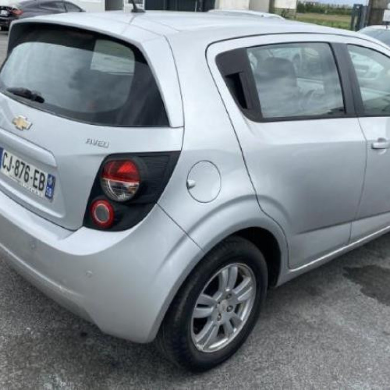 Bouton de coffre CHEVROLET AVEO 2 Photo n°10