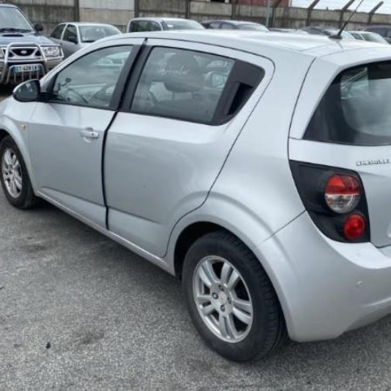 Bouton de coffre CHEVROLET AVEO 2 Photo n°12