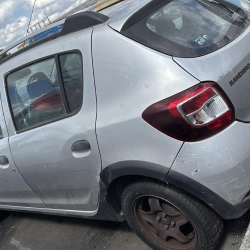 Pare choc arriere DACIA SANDERO 2 Photo n°12