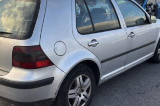 Vitre arriere droit VOLKSWAGEN GOLF 4