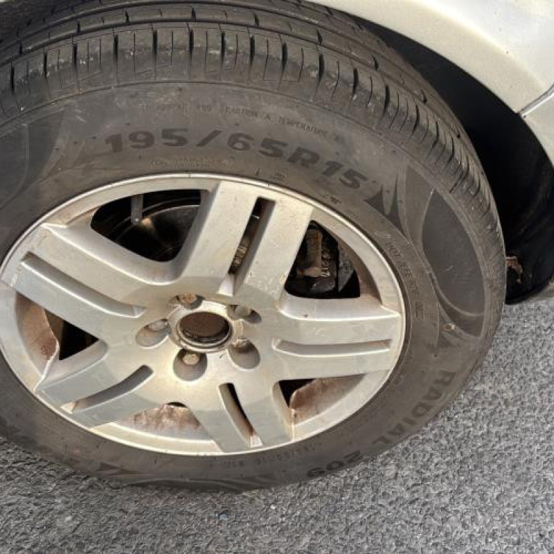 Vitre arriere droit VOLKSWAGEN GOLF 4 Photo n°18