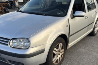 Vitre avant droit VOLKSWAGEN GOLF 4