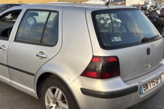 Vitre avant droit VOLKSWAGEN GOLF 4