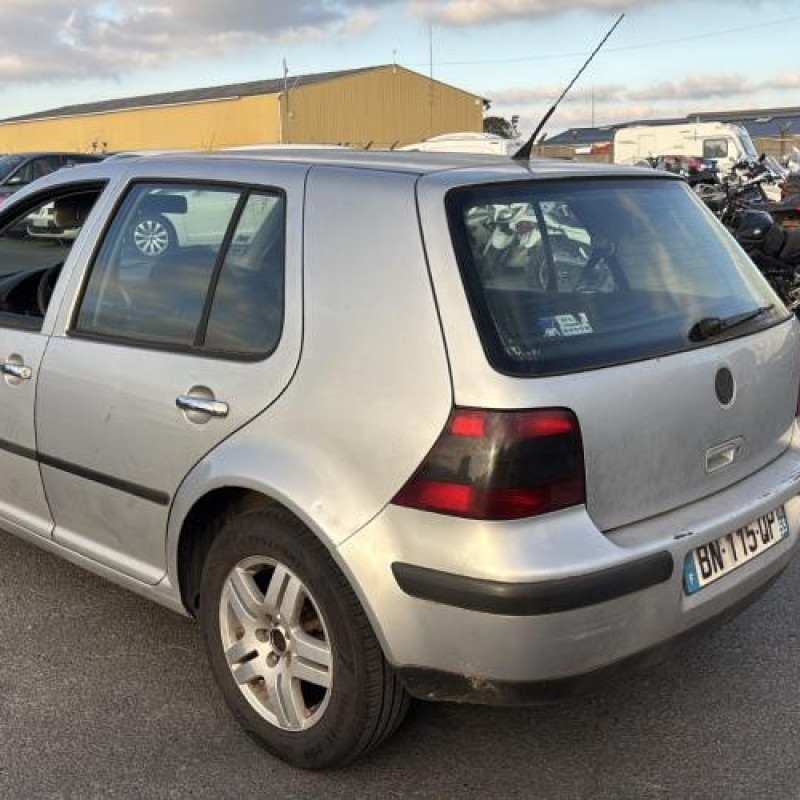 Vitre avant droit VOLKSWAGEN GOLF 4 Photo n°8