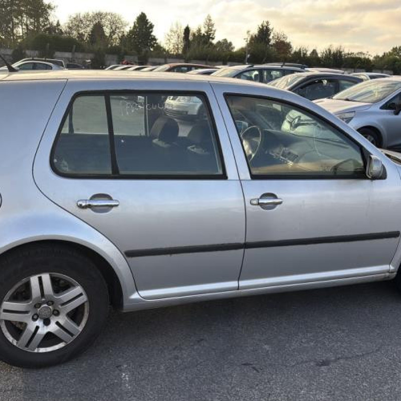 Vitre avant droit VOLKSWAGEN GOLF 4 Photo n°10