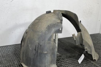 Pare boue avant droit PEUGEOT 308 1