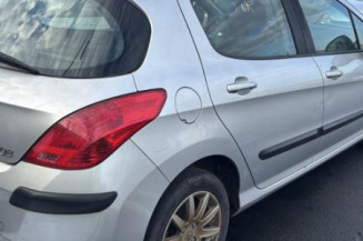 Pare boue avant droit PEUGEOT 308 1