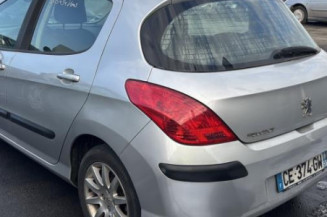 Pare boue avant droit PEUGEOT 308 1