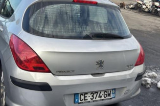 Pare boue avant droit PEUGEOT 308 1
