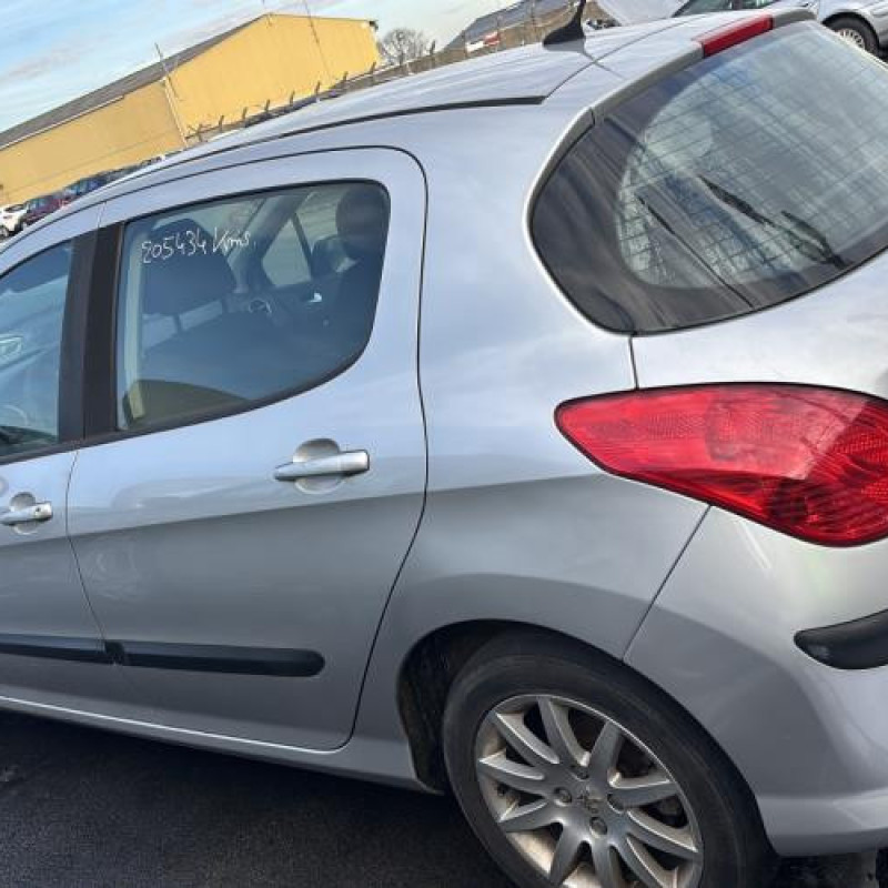 Pare boue avant droit PEUGEOT 308 1 Photo n°10